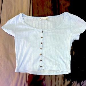 Baby blue Arizona brand crop